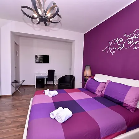 Bed & Breakfast Symposium 3*